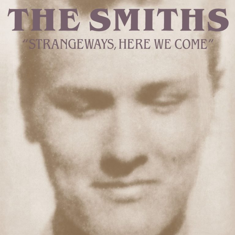 Cover des Albums Strangeways, Here We Come von The Smiths mit verschwommenem Gesicht.