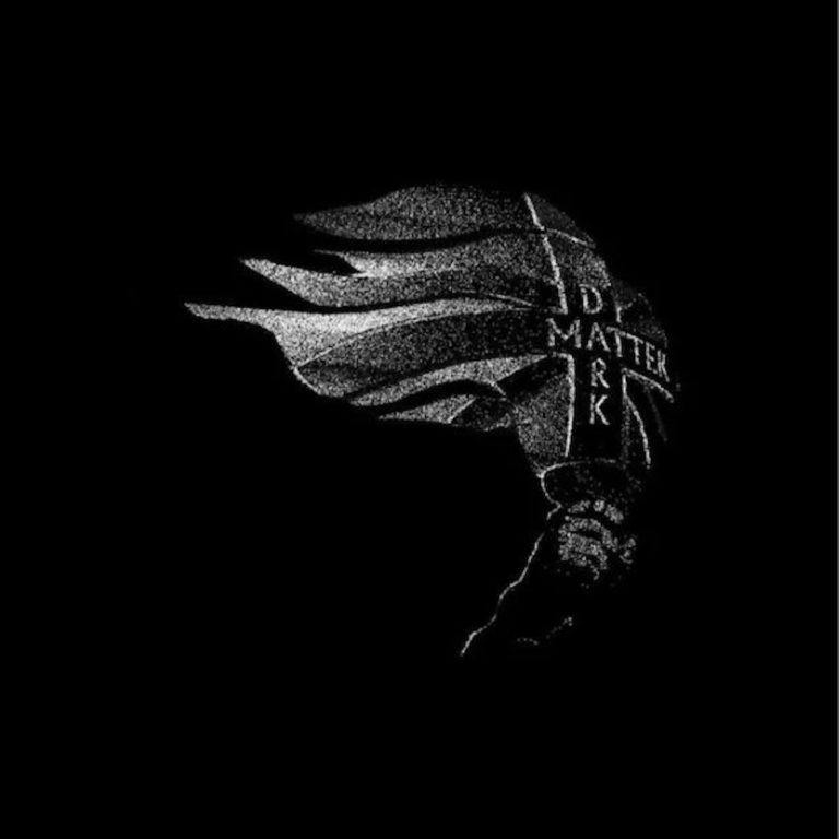 Schwarzes Cover mit stilisiertem, weißem Gesicht und Schriftzug Dark Matter.