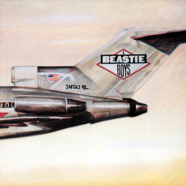 Cover des Debütalbums Licensed to Ill von Beastie Boys mit einem Flugzeugdesign.