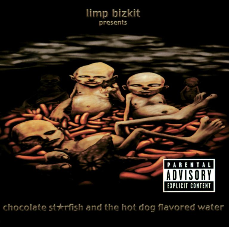 Surreale Figuren sitzen in einem Meer aus Würstchen auf dem Albumcover von Limp Bizkit.