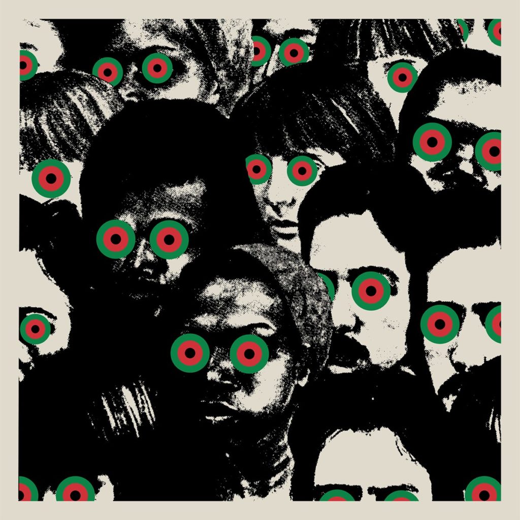 Collageartiges Albumcover zu Cheat Codes von Danger Mouse & Black Thought: Schwarz-weißes Gruppenporträt mit hypnotisch bunten Zielscheiben-Augen in Grün, Rot und Schwarz auf jedem Gesicht.