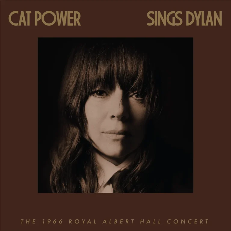 Albumcover von „Cat Power Sings Dylan“ mit sepiafarbenem Porträt von Chan Marshall und Schriftzug „The 1966 Royal Albert Hall Concert“.