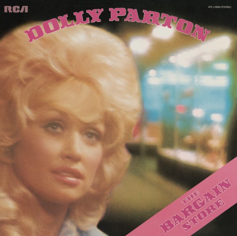 Albumcover von Dolly Parton mit dem Titel The Bargain Store, zeigt eine Nahaufnahme von Parton.