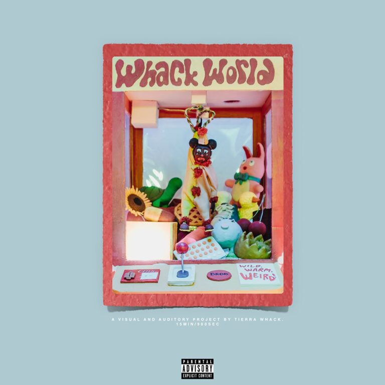 Buntes Diorama mit Spielzeugfiguren und Schriftzug Whack World.