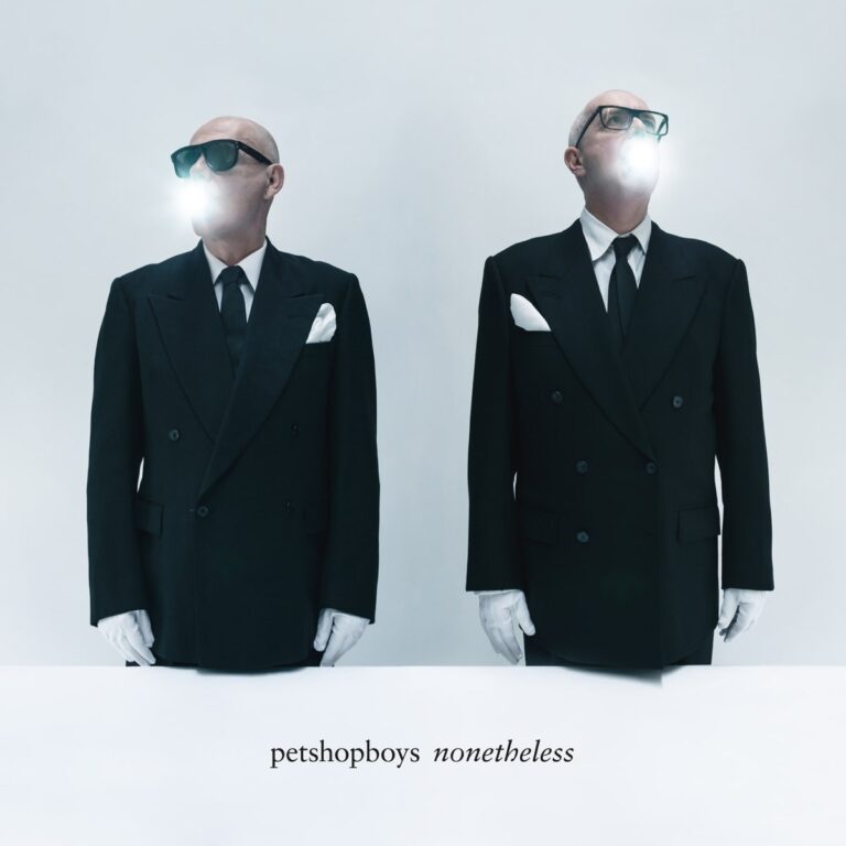 Cover des Albums „Nonetheless“ von Pet Shop Boys: Zwei Männer in schwarzen Anzügen mit weißen Handschuhen, aus deren Mündern Licht strömt, vor hellem Hintergrund.