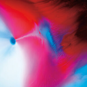 Albumcover zu "Cascade" von Floating Points: abstrakte Farbschlieren in Pink, Rot, Blau und Weiß, dynamisch und organisch wie tanzende Wellen.