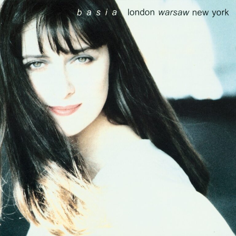 Albumcover von Basia mit ihrem Porträt und dem Titel London Warsaw New York.