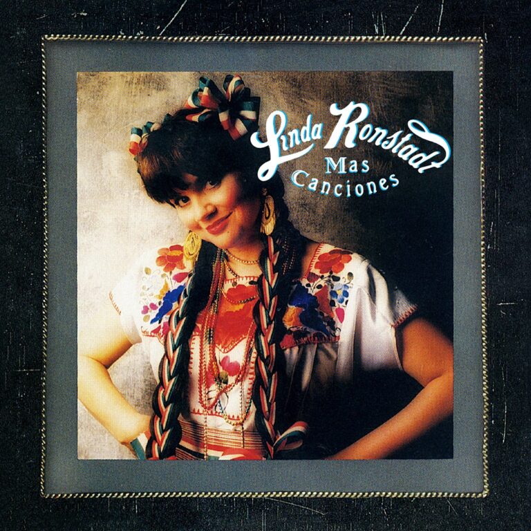 Frau in traditioneller mexikanischer Kleidung mit geflochtenem Haar auf einem Albumcover.