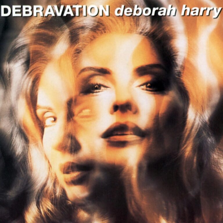 Mehrfachbelichtetes Porträt von Deborah Harry in warmen Farbtönen