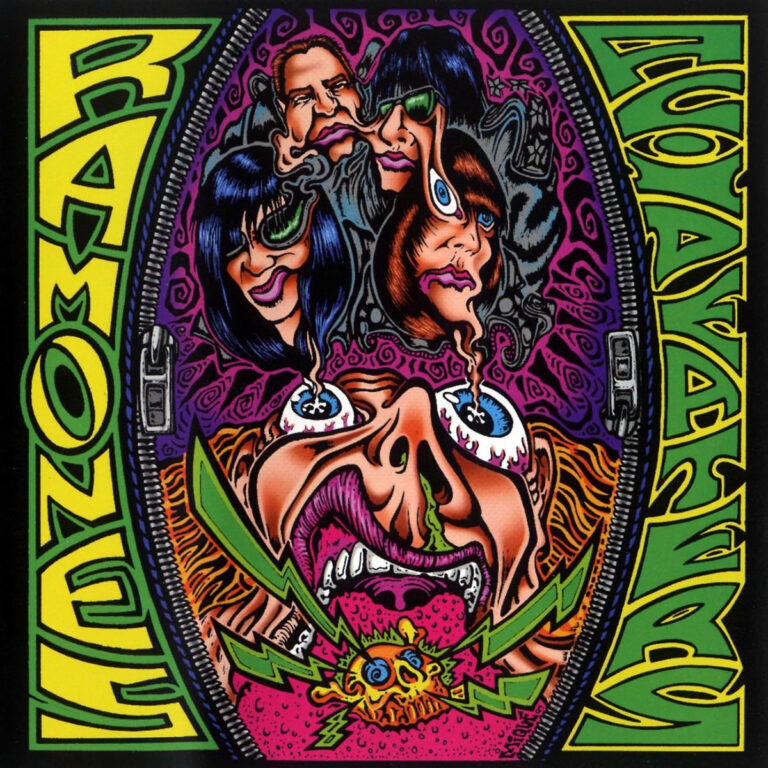 Psychedelisch verzerrtes Albumcover mit grellen Farben, cartoonhaft verdrehten Gesichtern der Ramones, einem weit aufgerissenen Gesicht im Zentrum und elektrischen Mustern ringsum.