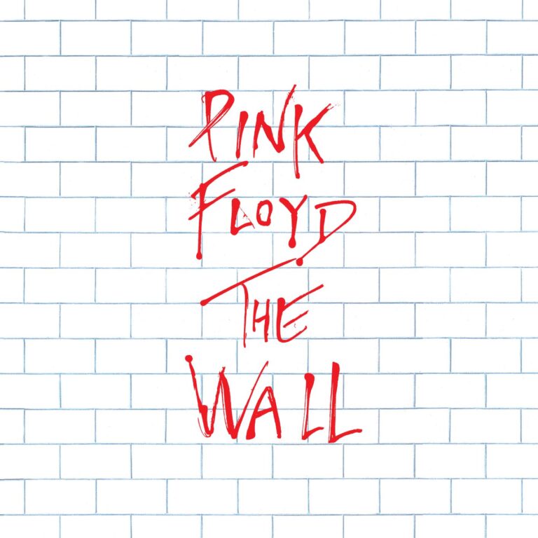 Weiße Ziegelwand mit feinen blauen Linien, darauf roter, unregelmäßig wirkender Schriftzug „Pink Floyd The Wall“, mittig angeordnet, ohne weitere grafische Elemente.