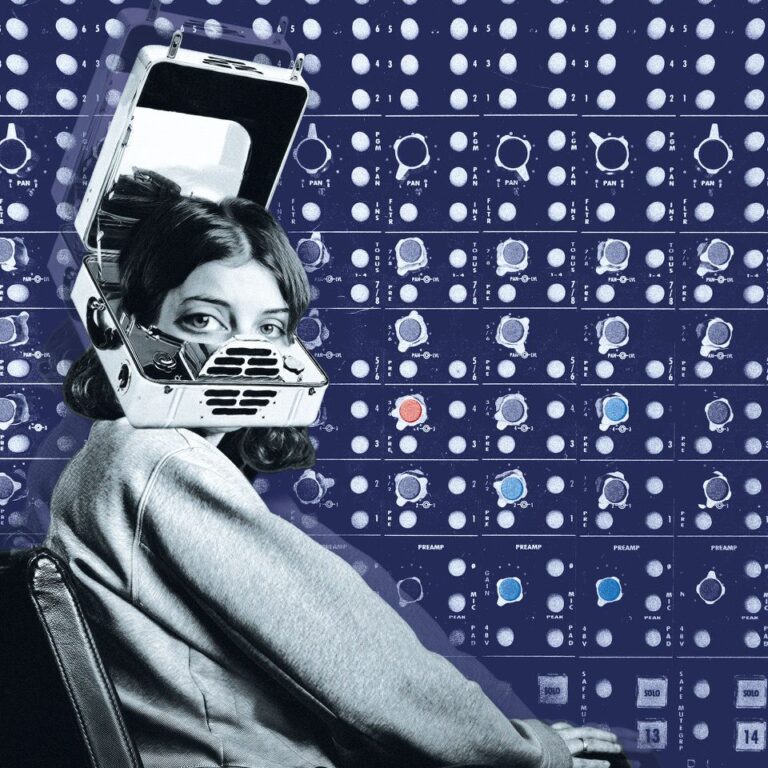 Eine junge Frau mit einer futuristischen Maske sitzt vor einer Wand voller Kontrollleuchten.